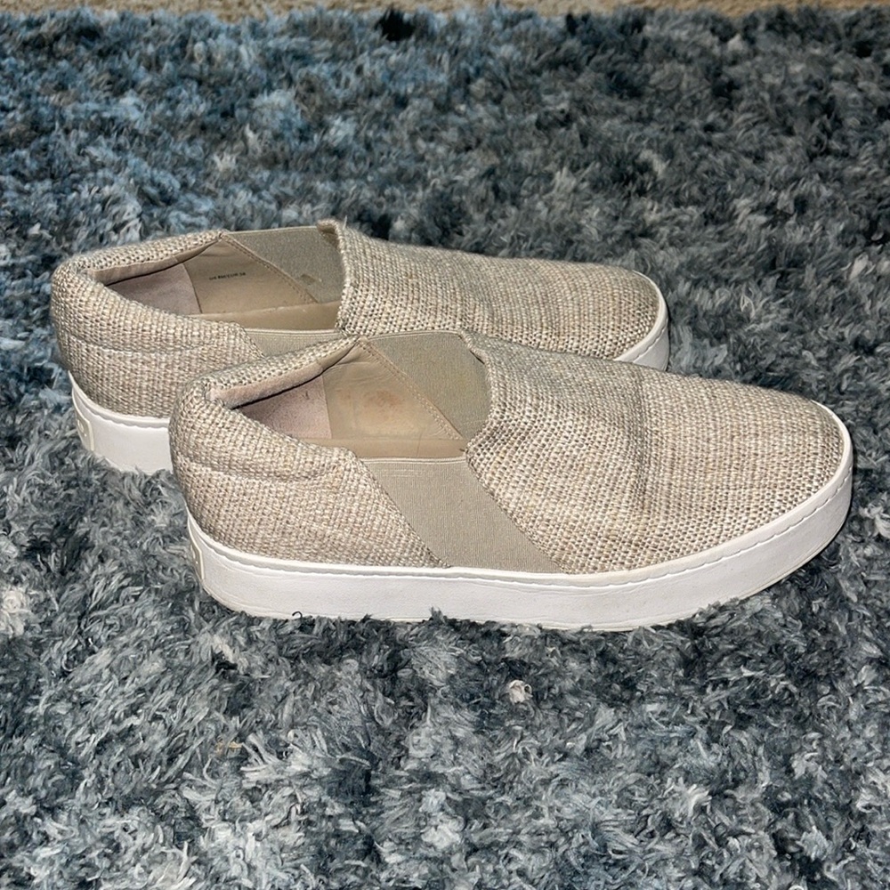 Vince Warren size 8 tan raffia EUC
